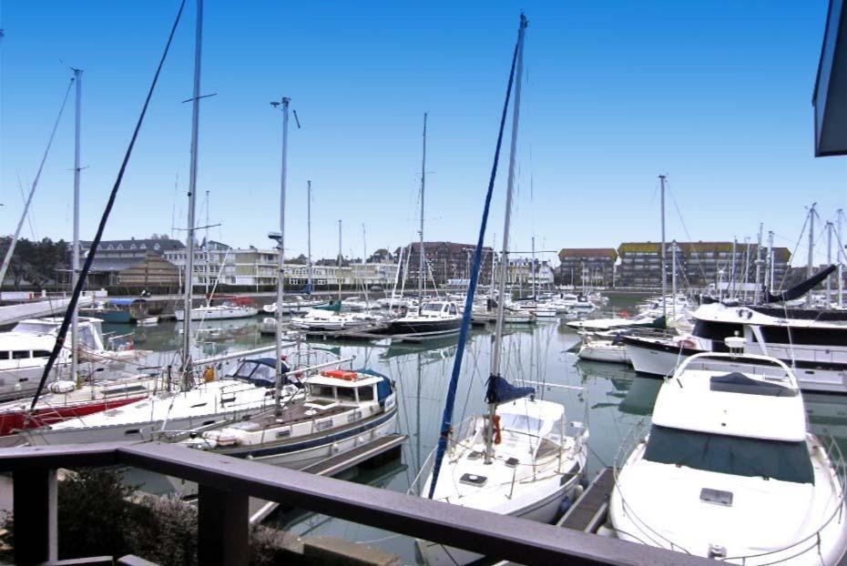 Le Loft-Boat Apartman Deauville Kültér fotó